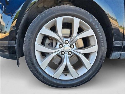 Used 2020 Land Rover Range Rover Evoque SE image 27