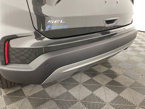 Used 2024 Ford Edge SEL image 6