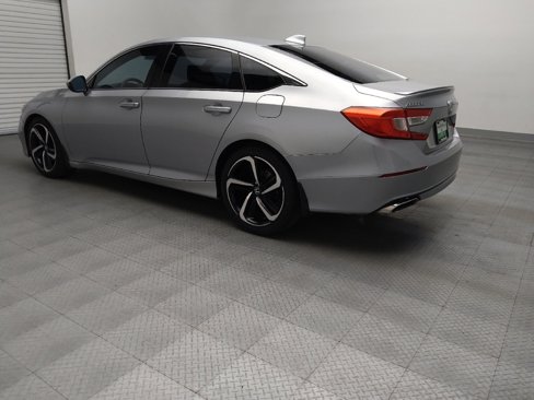 Used 2018 Honda Accord Sport image 5