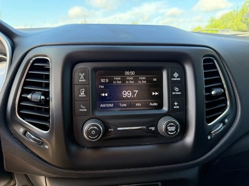 Used 2017 Jeep Compass Sport w/ Tech Group image 20