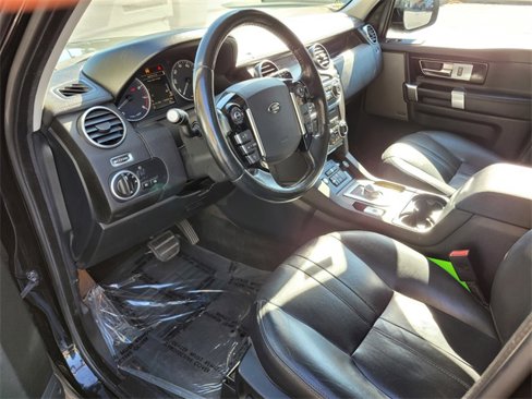 Used 2016 Land Rover LR4 HSE image 17