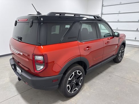 Used 2024 Ford Bronco Sport Outer Banks image 4