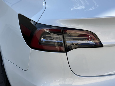 Used 2020 Tesla Model 3 Standard Range Plus image 11