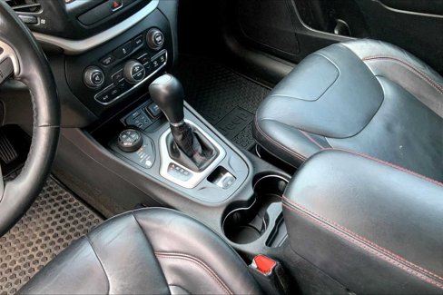 Used 2014 Jeep Cherokee Trailhawk w/ Comfort/Convenience Group image 14