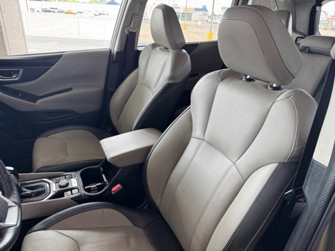 Used 2019 Subaru Forester Limited image 8