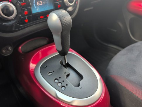 Used 2013 Nissan Juke SV image 16