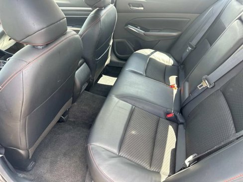 Used 2024 Nissan Altima 2.5 SR image 18