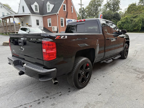 Used 2018 Chevrolet Silverado 1500 LT w/ Redline Edition image 5
