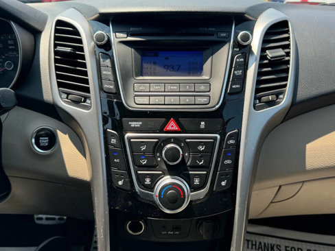 Used 2013 Hyundai Elantra GT w/ Touch & Go Pkg image 23