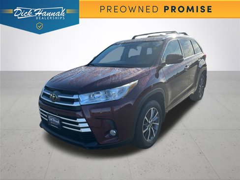 Used 2018 Toyota Highlander XLE image 1
