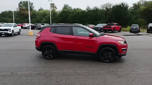 Used 2018 Jeep Compass Latitude w/ Popular Equipment Group image 9
