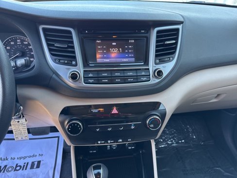Used 2017 Hyundai Tucson SE image 23