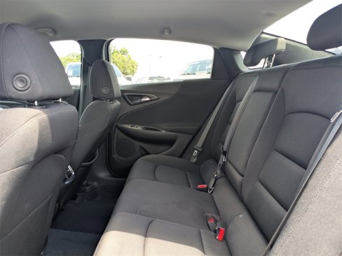 Used 2024 Chevrolet Malibu LT image 12