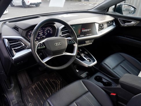 Used 2023 Audi Q4 e-tron Prestige image 2