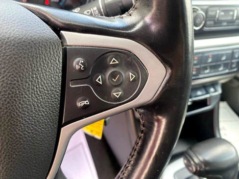 Used 2018 Chevrolet Colorado LT image 16