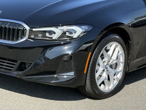 Used 2025 BMW 330i Sedan w/ Convenience Package image 11