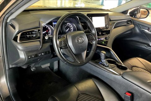 Used 2023 Toyota Camry SE image 16