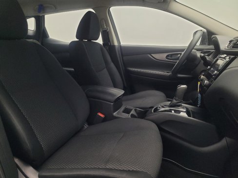 Used 2021 Nissan Rogue Sport S image 21
