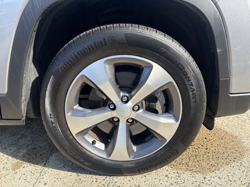 Certified 2021 Jeep Cherokee Limited image 46