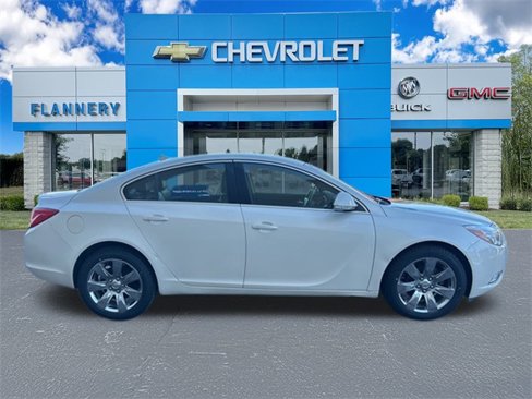 Certified 2012 Buick Regal Leather image 6