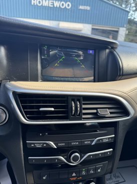 Used 2018 INFINITI QX30 Premium w/ Navigation Package image 15