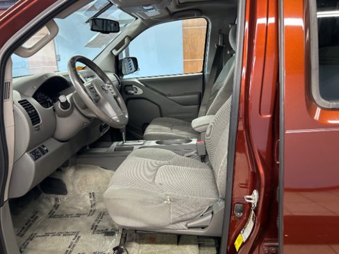 Used 2016 Nissan Frontier SV w/ SV Value Truck Package image 8