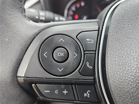 Used 2023 Toyota RAV4 XLE Premium image 27