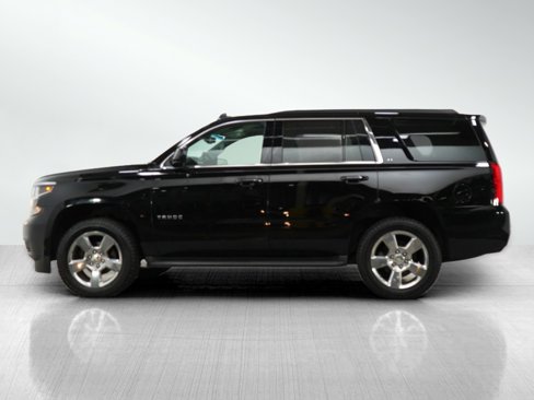 Used 2016 Chevrolet Tahoe LT w/ Luxury Package image 2