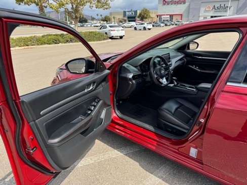 Used 2024 Nissan Altima 2.5 SR image 21