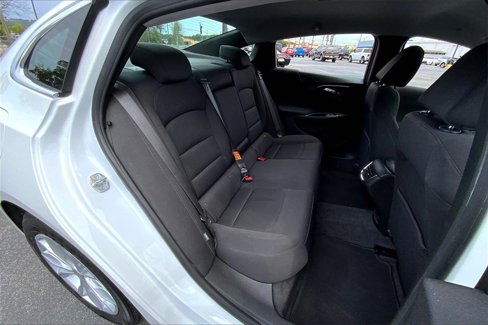Used 2022 Chevrolet Malibu LT image 28
