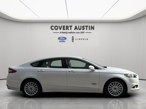 Used 2016 Ford Fusion Energi SE image 5