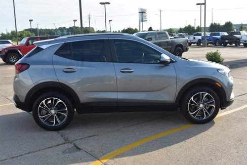 Used 2023 Buick Encore GX Select image 4