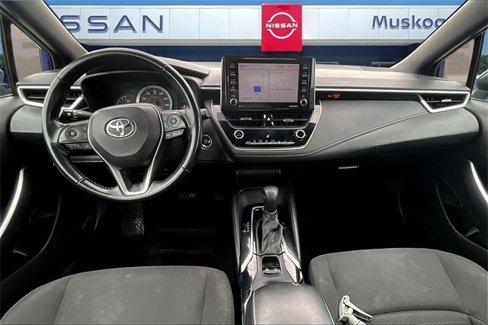Used 2021 Toyota Corolla SE w/ SE Premium Package image 7