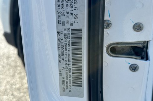 Used 2019 Jeep Cherokee Latitude w/ Popular Appearance Group image 20