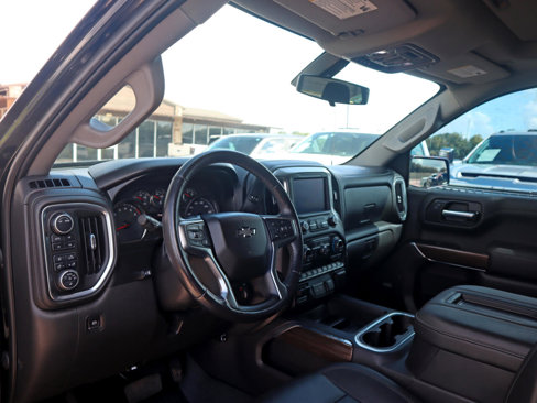 Used 2021 Chevrolet Silverado 1500 LT Trail Boss w/ LT Trail Boss Premium Package image 15