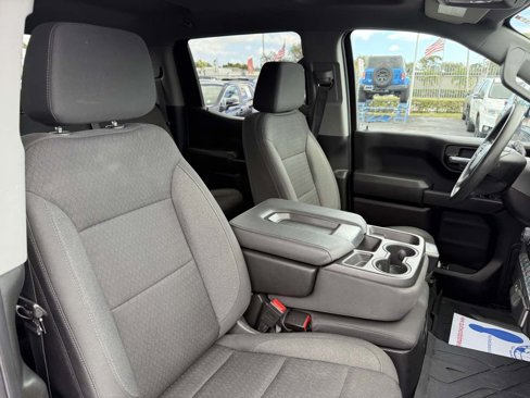 Used 2022 Chevrolet Silverado 1500 Custom image 18