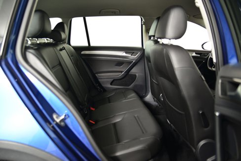 Used 2019 Volkswagen Golf Alltrack S image 21
