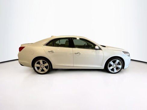 Used 2015 Chevrolet Malibu LTZ image 9