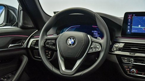 Certified 2023 BMW 530i w/ Premium Package image 13