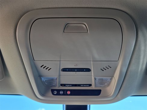 Certified 2018 Buick Enclave Essence image 36