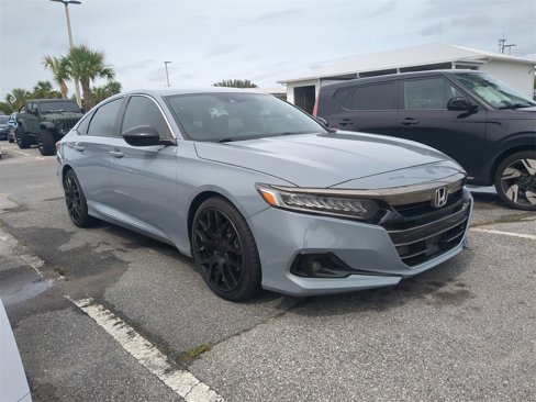 Used 2021 Honda Accord Sport image 2