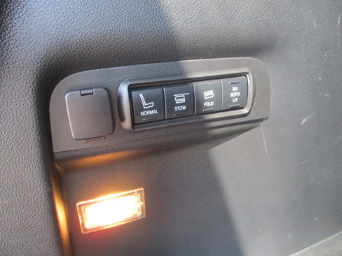 Used 2016 Ford Explorer Sport w/ Equipment Group 401A image 15