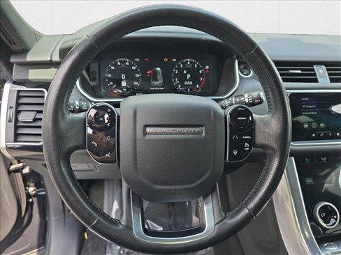 Used 2020 Land Rover Range Rover Sport HSE image 18