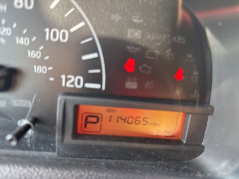 Used 2015 Nissan NV200 SV image 2