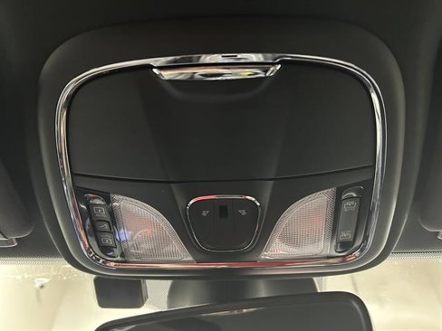 Used 2019 Jeep Cherokee High Altitude image 16