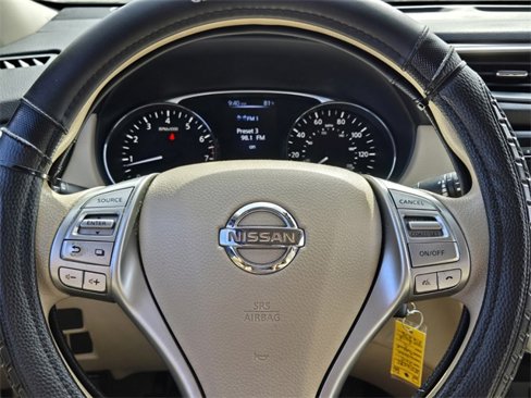 Used 2015 Nissan Rogue S image 20