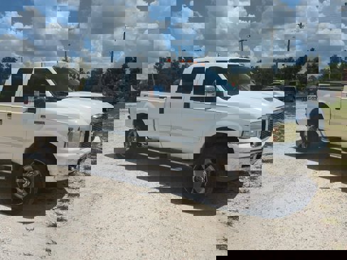 Used 2007 Ford F250 XL image 2