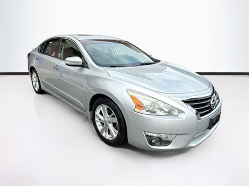 Used 2015 Nissan Altima 2.5 SL w/ Technology Package image 3