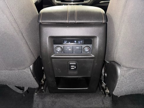 Used 2018 Chevrolet Traverse LT image 52