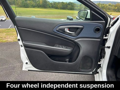 Used 2015 Chrysler 200 S image 17